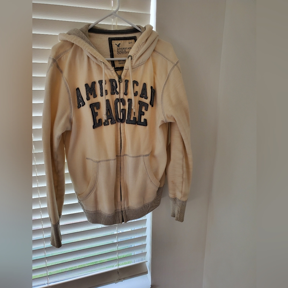 American Eagle zip up hoodie